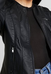 ONLY Giacca in similpelle - black