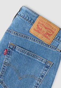 Ei valittu, cloud watching 