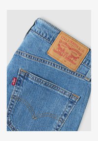 Niewybrane, cloud watching