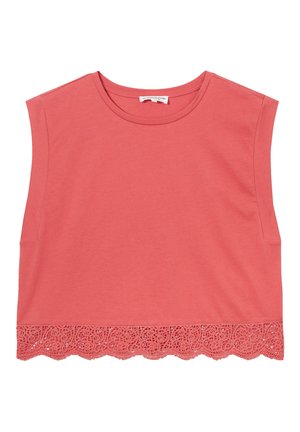 Korallefarbenes, kurzes T-Shirt aus weichem Baumwollmaterial, mit rundem Halsausschnitt und kurzen Ärmeln. Es hat einen Spitzenbesatz am unteren Rand mit gewelltem Saum.