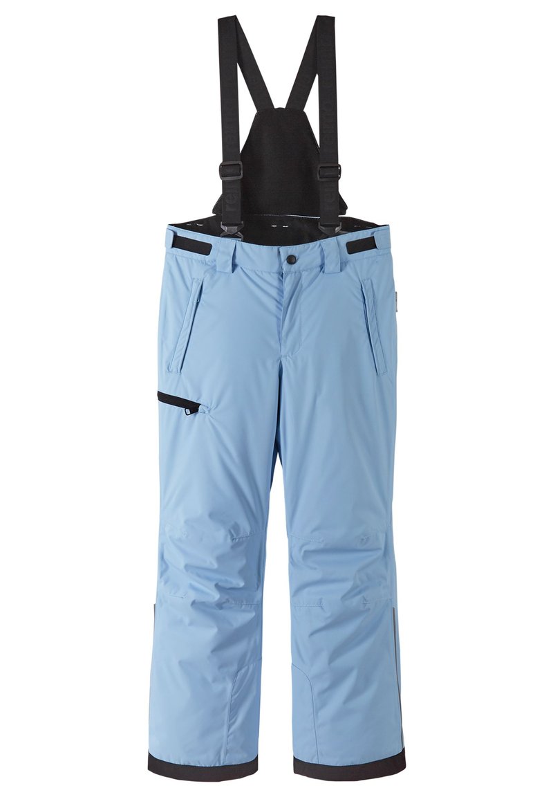 Pantaloni de zăpadă de culoare albastru deschis, cu bretele negre ajustabile, buzunare cu fermoar și un design conic. Material texturat, potrivit pentru vreme rece.