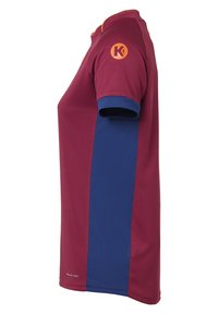 Bordeaux- en blauwe poloshirt met een gele kraag, voorzien van korte mouwen en een embleem op de schouder. Getextureerde stof met dry tech-technologie.