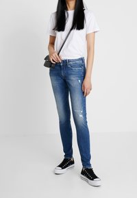 Pepe Jeans Vaqueros pitillo - destroyed denim