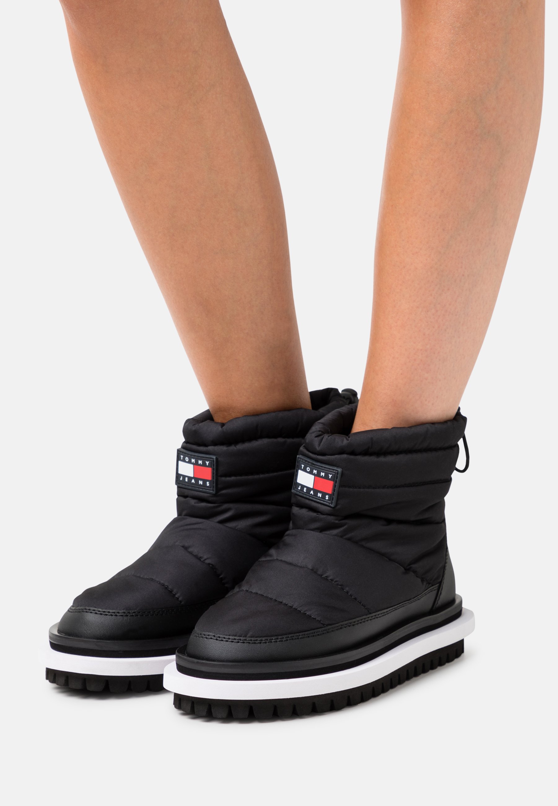 Snestorm Rummet tøj Tommy Jeans PADDED TOMMY JEANS WOMENS BOOT - Vinterstøvler - black/sort -  Zalando.dk