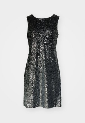 Juodas be rankovių suknelė, padengta mažais blizgučiais, sukuriant spindintį efektą. Paprastas apvalus iškirpimas ir A formos siluetas.