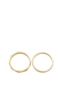 Deux bagues en or : l'une avec un anneau lisse et rond, l'autre de forme octogonale. Les deux ont une finition polie.