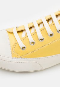 Candice Cooper ROCK - Matalavartiset tennarit - tamponato panna sun