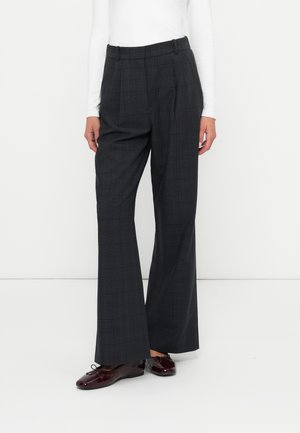 SLOANE SOFT STRUCTURE BLACK MENSWEAR - Kalhoty - black