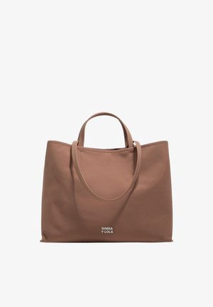 Borsa shopper in pelle marrone con doppi manici e logo "BIMBA Y LOLA" centrato vicino alla parte bassa frontale.