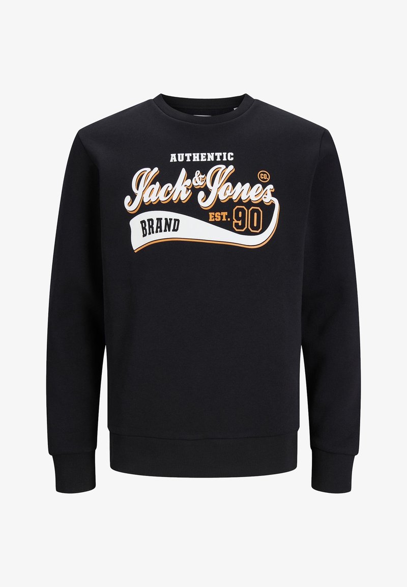 Czarna bluza crewneck z białym i pomarańczowym napisem „Authentic Jack & Jones Brand Est. 90” na przodzie