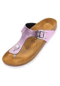 Lila texturerad sandal med justerbar silverbuckle, korkfotbädd och vit yttersula; öppen tå-design med gummitårem.