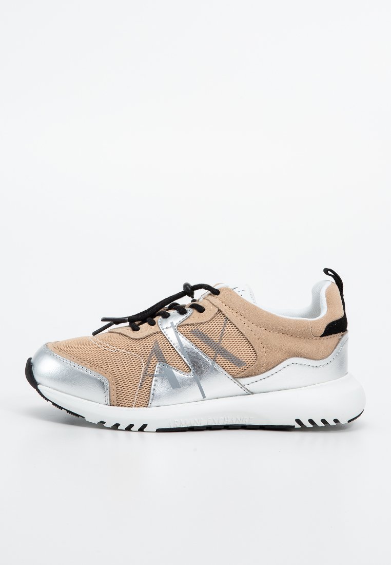 Armani Exchange Sneakers laag beige Armani Exchange Sneakers laag beige