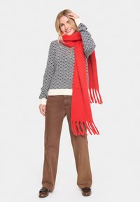 Saint Tropez ALBERTISZ - Sál - racing red