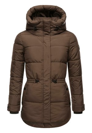 Brązowa ocieplana kurtka z wysokim kołnierzem, regulowanymi sznurkami, dwiema przednimi kieszeniami i ściągaczami przy mankietach. Gładkie, teksturowane wykończenie tkaniny.