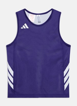 Безръкавен лилав спортен мрежест потник с бяло лого на Adidas на гърдите и три бели райета от всяка страна.