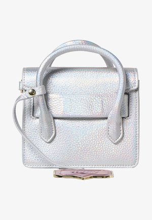 Mała srebrna torebka o teksturowanym metalicznym wykończeniu. Posiada górny uchwyt, odpinany pasek oraz złociste zapięcie.