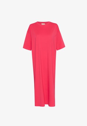 Pink t-shirt dress with short sleeves, made of soft cotton. Features a relaxed fit and a round neckline, extending to the mid-calf.