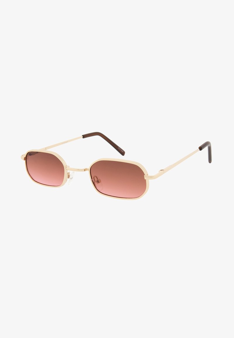 Gafas de sol metálicas doradas con templos acentuados en marrón, marco octagonal y lentes de color rosa degradado. Diseño ligero con almohadillas nasales ajustables.