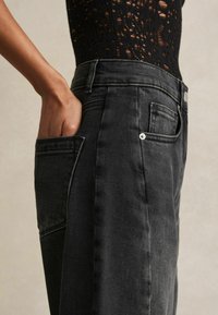Reiss BARREL-LEG SEAM - Jeans baggy - washed grey