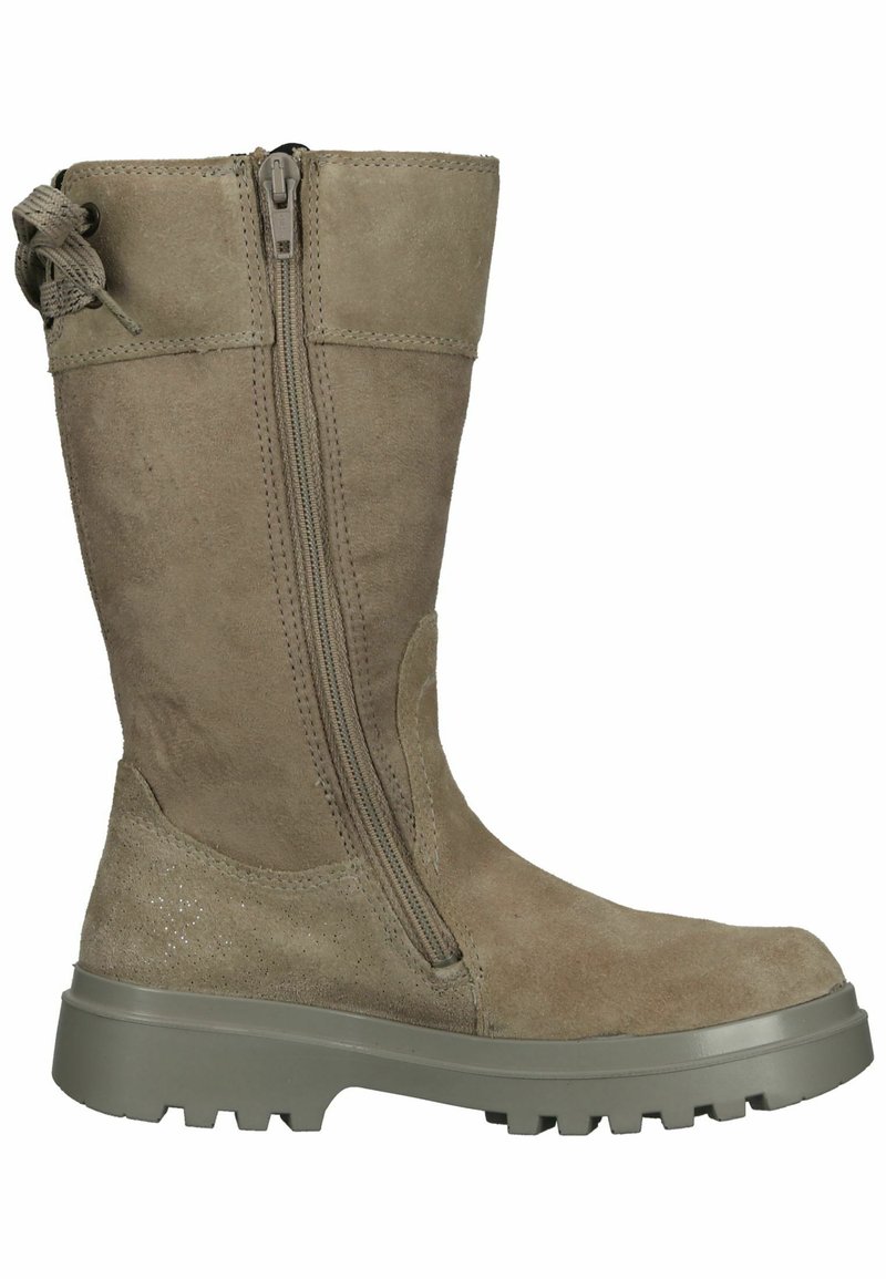 Beige Wildlederstiefelette bis zur Wade mit seitlichem Reißverschluss, Schnürdetail an der Oberseite und dicker Gummisohle mit tiefen Profil.