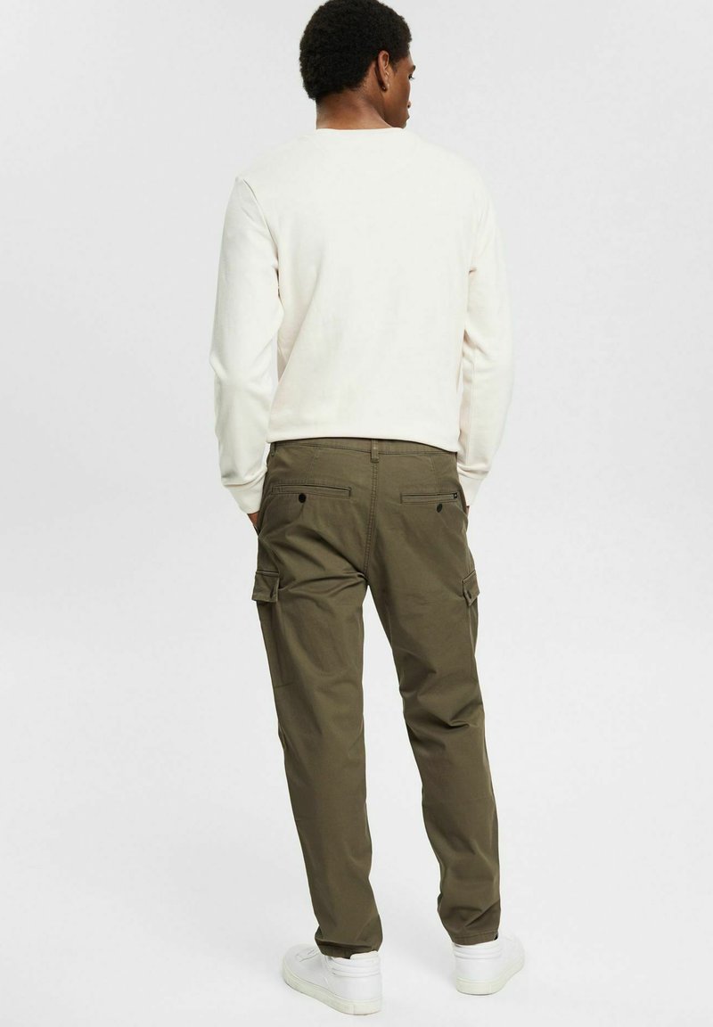 Herren Chinos | Esprit Cargohose dark khaki/grün-metallic - YE34444 Herren Chinos | Esprit Cargohose dark khaki/grün-metallic - YE34444