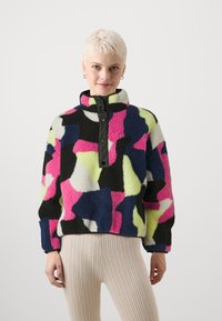 ONLY Petite ONLAMY TEDDY - Flisinis džemperis - cloud dancer/multi color