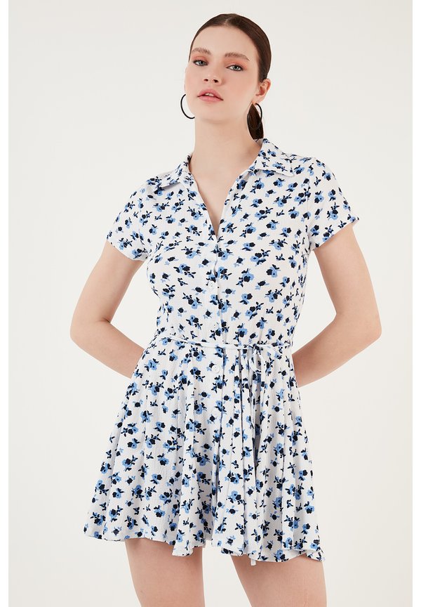 REGULAR FIT - Blusenkleid