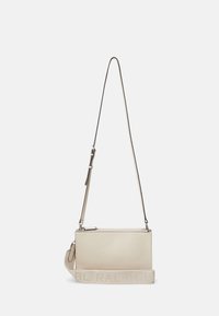 No seleccionado, explorer sand