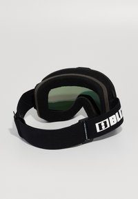 Occhiali da sci neri con lenti verde-azzurre, imbottitura in schiuma morbida e cinturino regolabile con logo bianco. Dettagli testurizzati sui bordi.
