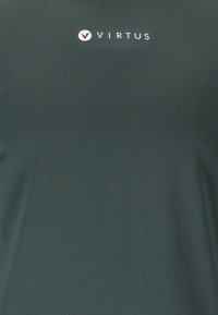 VIRTUS T-shirt à manches longues - dusty forest