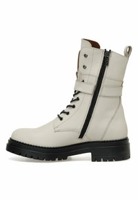 Nine West MILITARYILLEP 2PR - Plateaustøvletter - cream