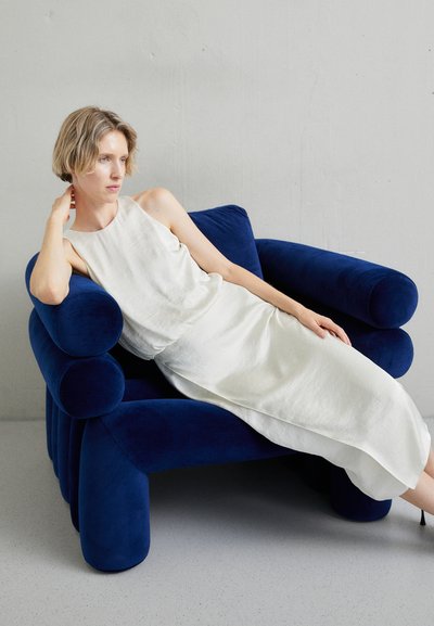 Theory TANK LAYER DR.CRUSHE - Robe de soirée - rice