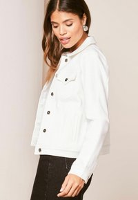 Lipsy REGULAR FIT - Jeansjacke - white