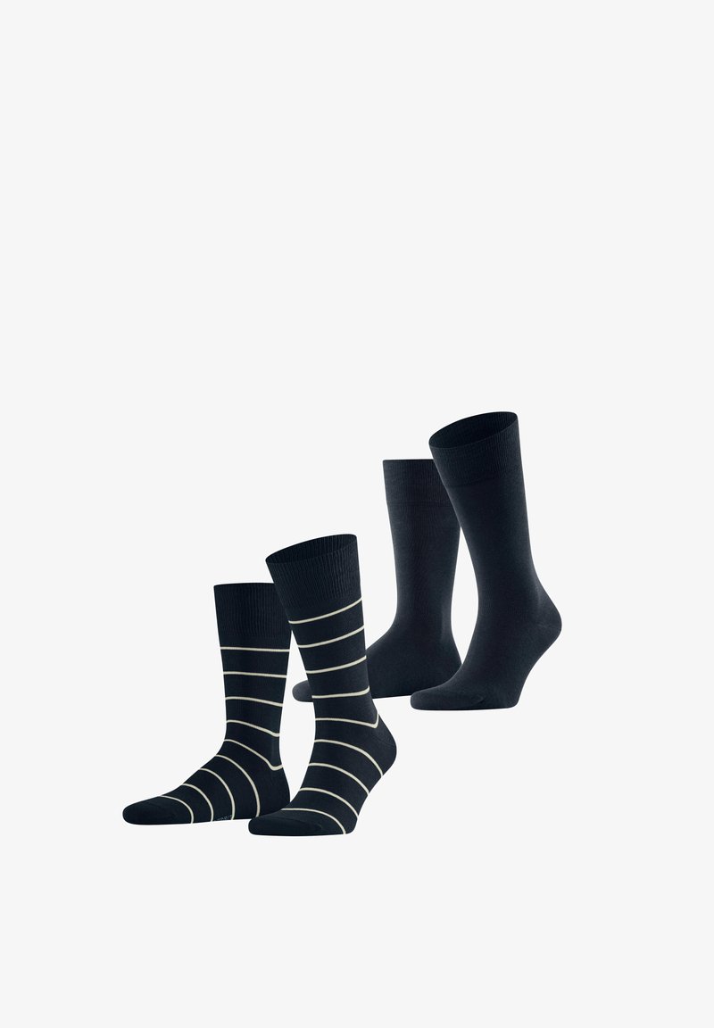 Deux paires de chaussettes noires, l'une avec des rayures horizontales blanches et l'autre unie, présentées côte à côte sur fond blanc.