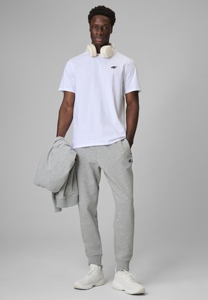 4F, - T-shirt basic