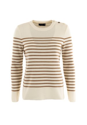 Pullover a righe in crema e marrone chiaro, con colletto a girocollo a costine, maniche lunghe e tre bottoni sulla spalla sinistra.