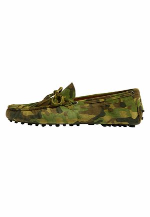 Chaussures bateau - camo suede