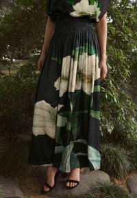 Next REGULAR FIT-KEW COLLECTION SATIN  - Voltidega seelik - black