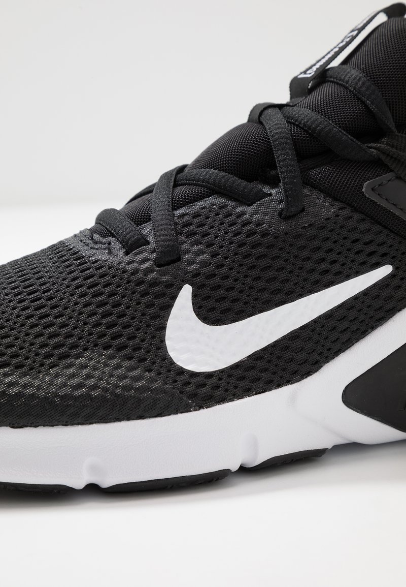 Acumulativo pulmón Encantador Nike Performance LEGEND ESSENTIAL - Zapatillas de entrenamiento - black/white/negro - Zalando.es Acumulativo pulmón Encantador Nike Performance LEGEND ESSENTIAL - Zapatillas de entrenamiento - black/white/negro - Zalando.es