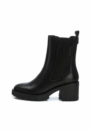 Botines con plataforma - black