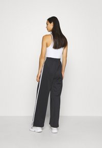 adidas Originals RELAXED PANT  - Pantaloni sportivi - black