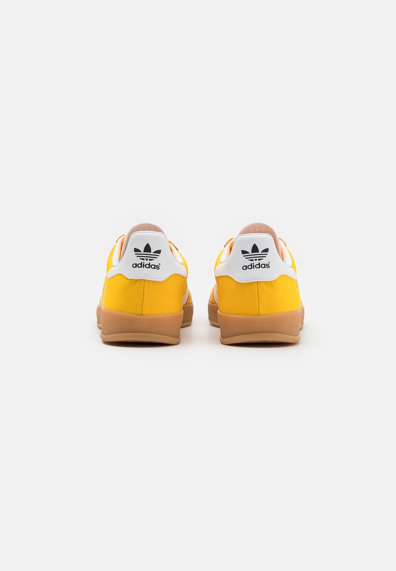 adidas gazelle silver green womens Sporty & Rich SL72 | Lgtyel/Reablu/Ftwwht main image 1