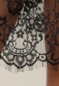 Thumbnail Image 4