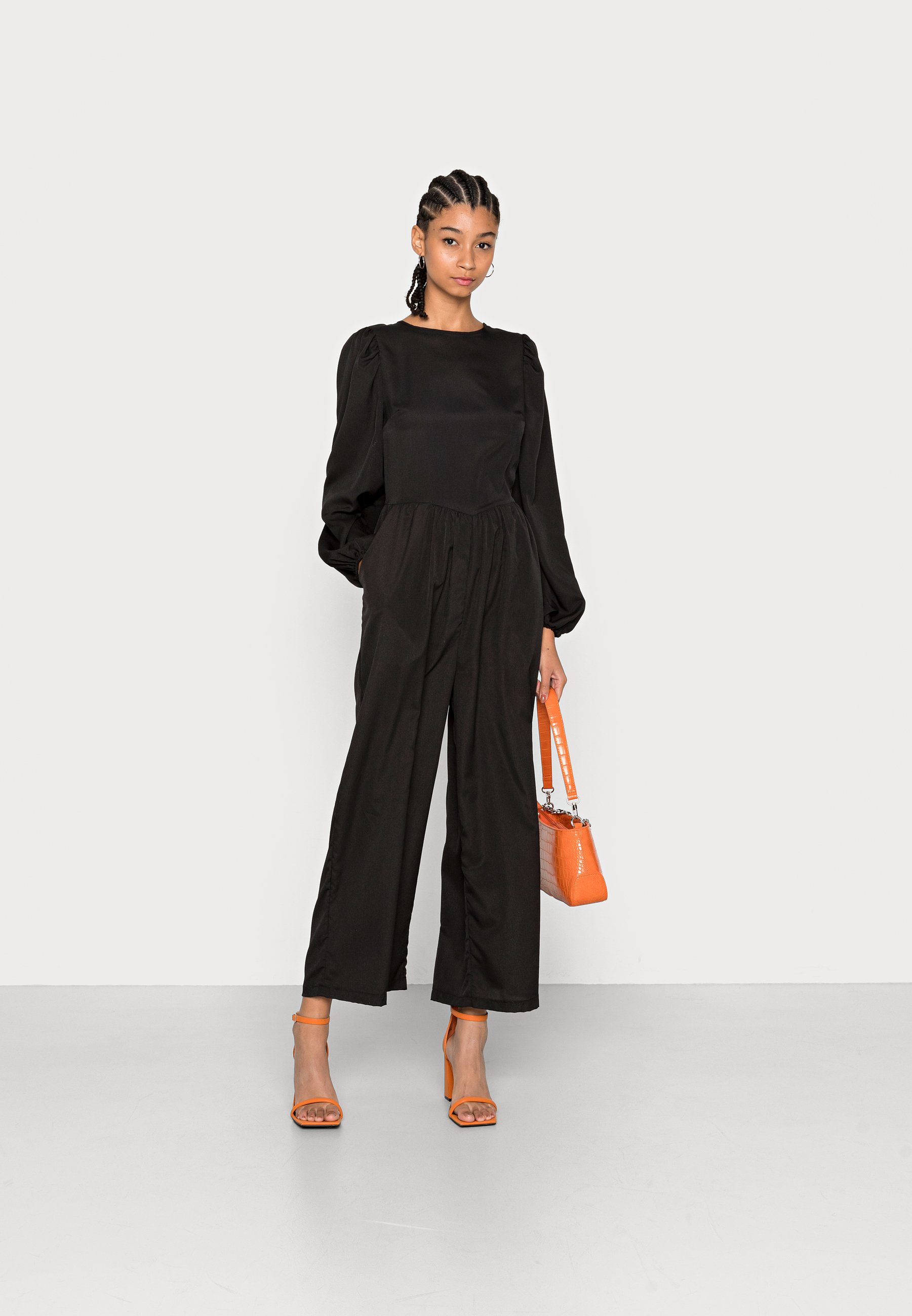 Missguided CROSS BACK LONG SLEEVE 