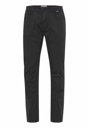 Mustad puuvillased püksid, millel on kitsas lõige, kaks esikäe taskut ja nupukinnitus. Sile tekstuur, minimalistik disain, ilma mustriteta.