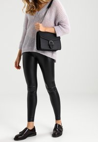 Even&Odd Borsa a tracolla - black