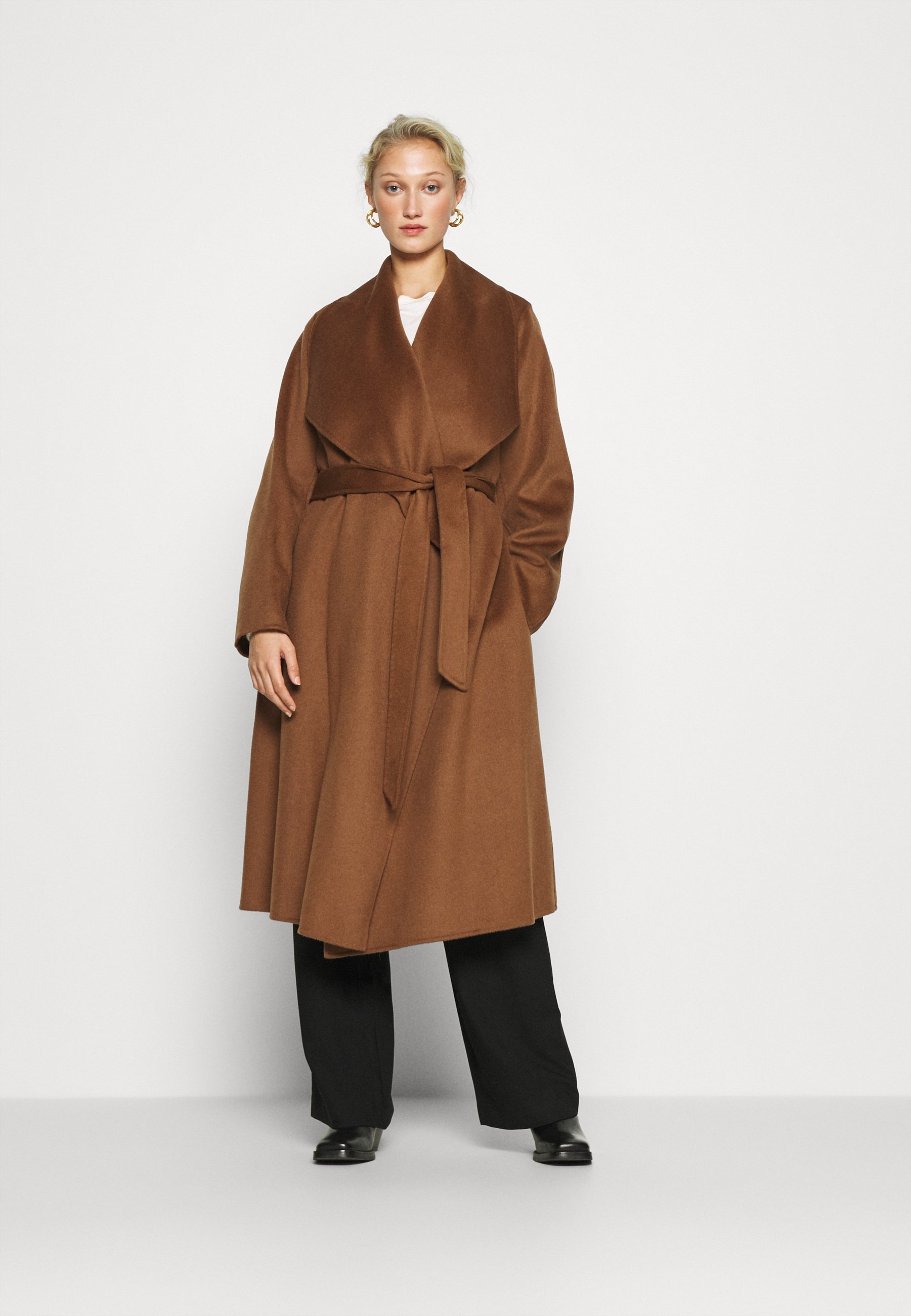 IVY & OAK BATHROBE COAT Kåpe frakk brown Zalando.no IVY & OAK BATHROBE Kåpe frakk camelkamel Zalando.no