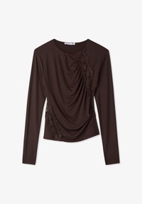 Selezionato, marrone