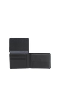 Portafoglio bifold nero in pelle liscia. Dotato di molteplici scomparti per carte, una tasca per contanti e una tasca sicura. Design minimalista.