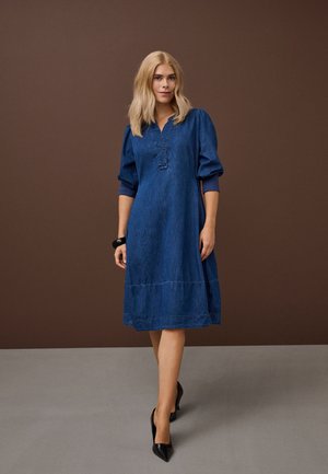 ALLURA ARPA 3/4 SLEEVE - Obleka iz džinsa - dark blue wash